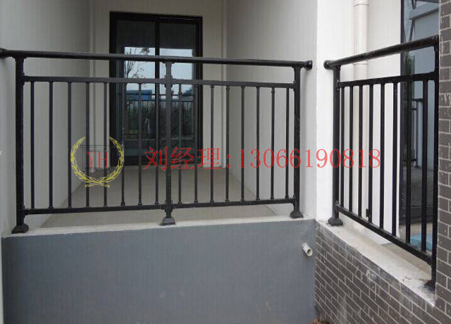 深圳新型陽臺(tái)護(hù)欄