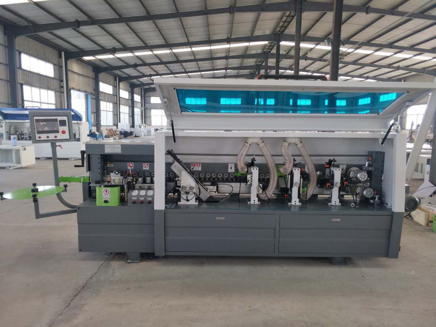 全屋定制家具板材雙修全自動(dòng)封邊機(jī)廠家直銷鴻鑫三友