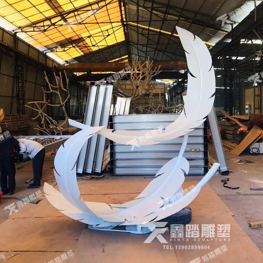 公園綠地不銹鋼羽毛雕塑擺件圖片