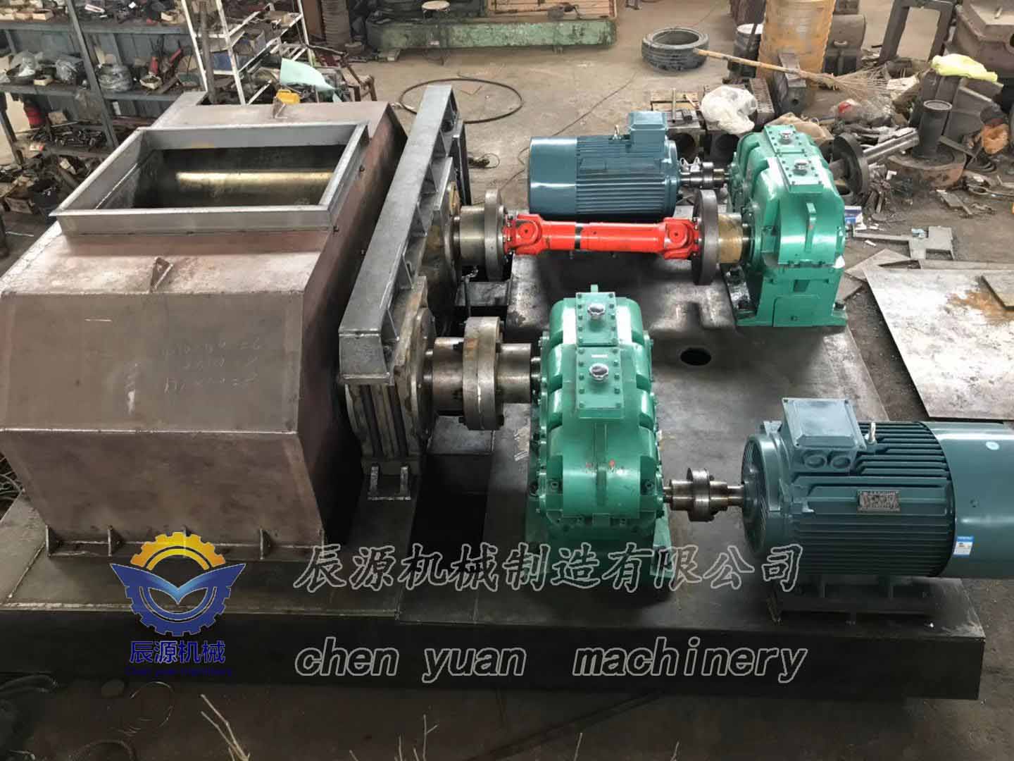 對(duì)輥破碎機(jī) *破碎機(jī) 制砂機(jī) 雙輥式破碎機(jī) 石料破碎機(jī)