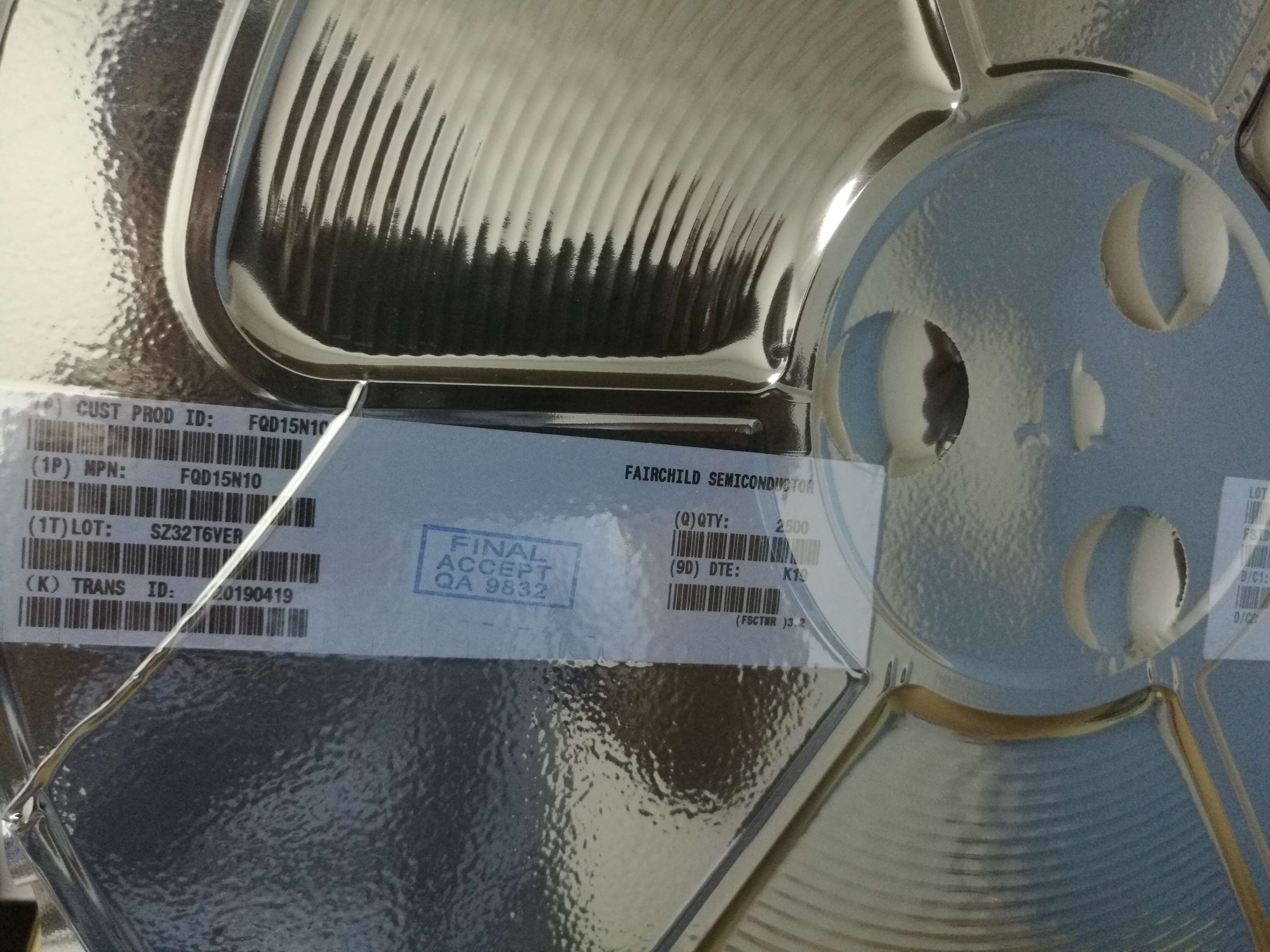 場效應管FQD15N10圖片