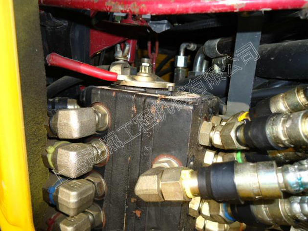 微型挖掘機(jī)圖片/微型挖掘機(jī)樣板圖 (2)