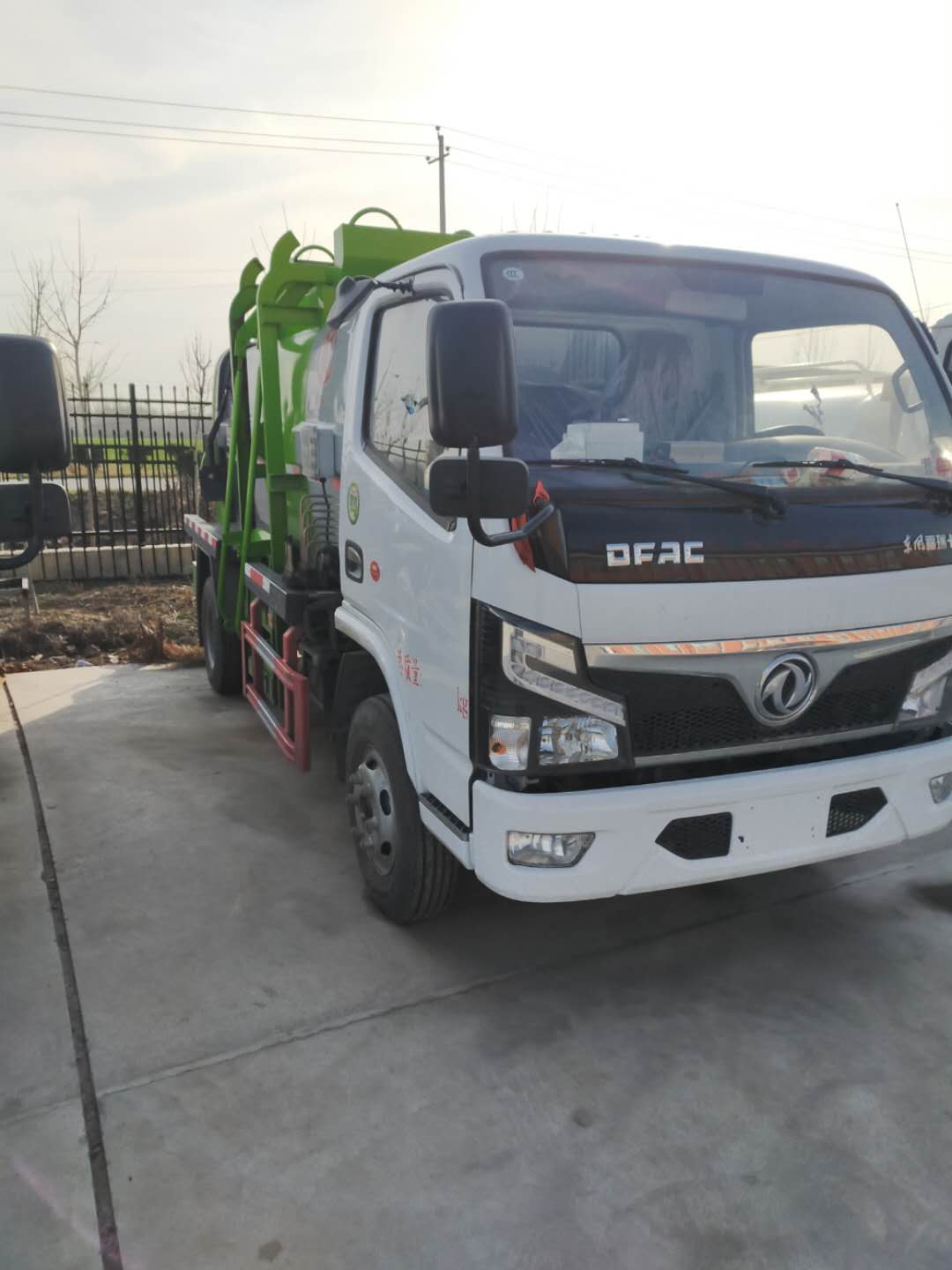 壓縮自卸式垃圾車圖片/壓縮自卸式垃圾車樣板圖 (1)