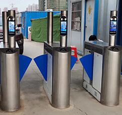 工地動(dòng)態(tài)人臉識(shí)別閘機(jī)刷臉門禁圖片/工地動(dòng)態(tài)人臉識(shí)別閘機(jī)刷臉門禁樣板圖 (3)