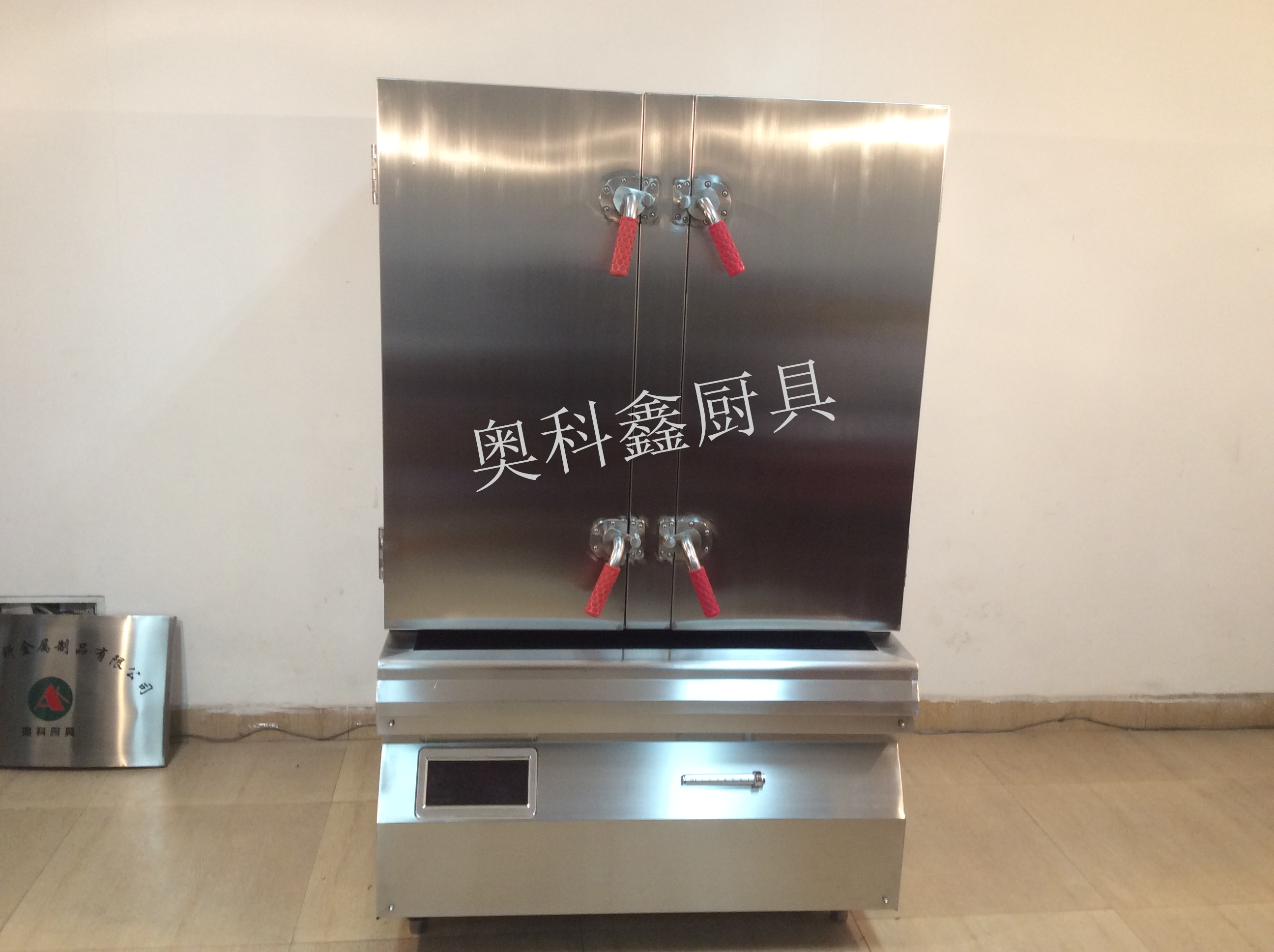 成都廚房設(shè)備電磁雙門蒸柜圖片