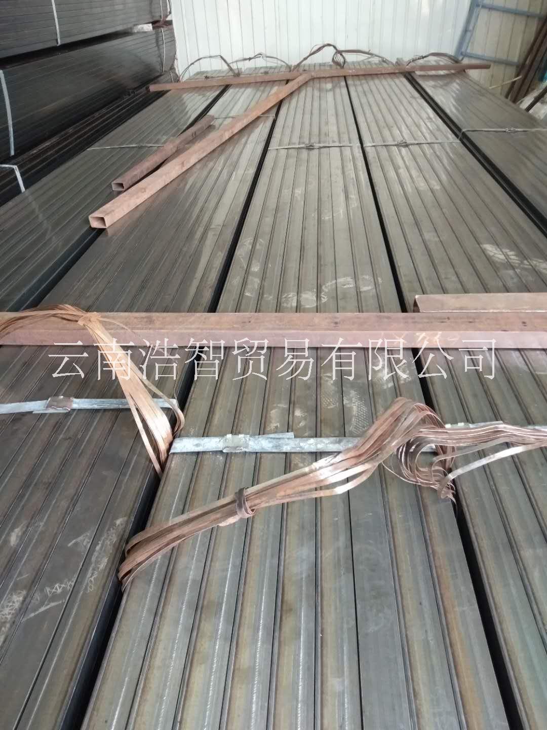 方管價(jià)格 云南護(hù)欄方管價(jià)格 方管廠家 吊頂方管 方形鋼管多種規(guī)格