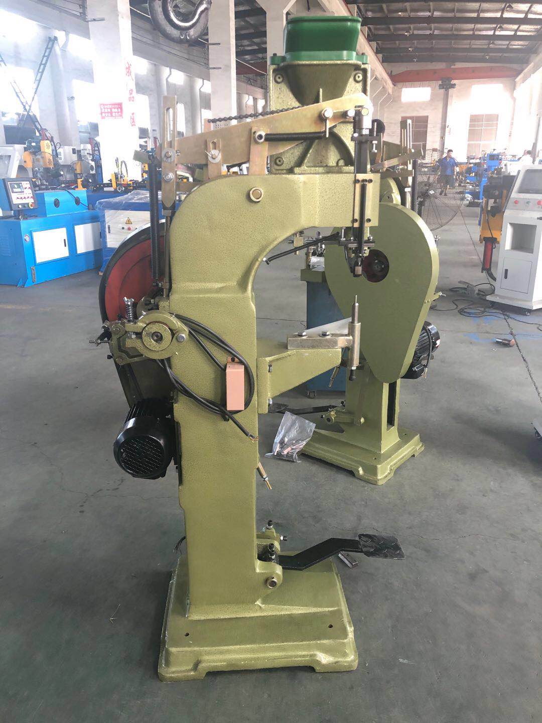 制頭盔機器@批發(fā)@價格@廠家 制頭盔機器圖片