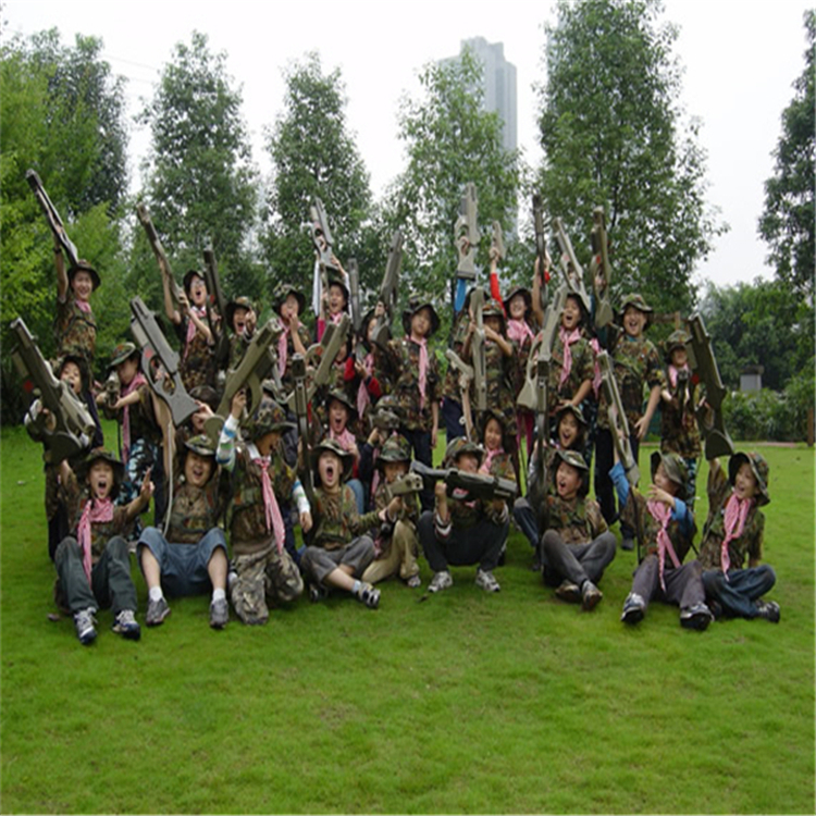 真人吃雞探險 戶外游玩拓展團建 規(guī)劃設計建設