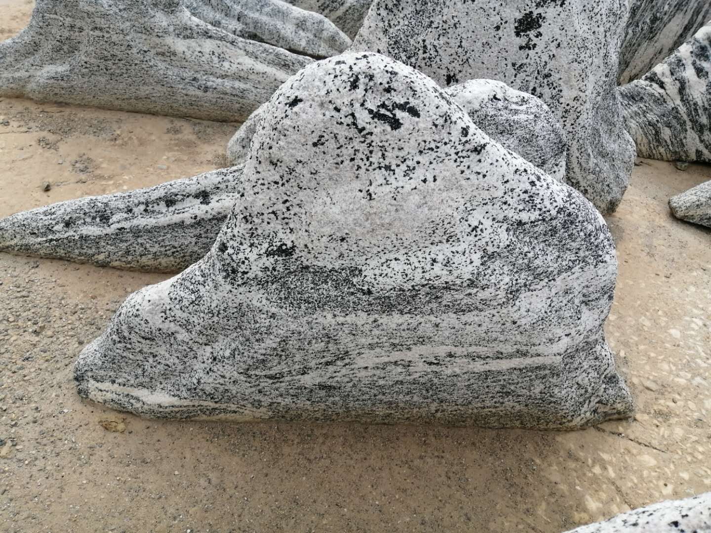 西安景觀雪浪石直產(chǎn)直銷，石在價(jià)格圖片/西安景觀雪浪石直產(chǎn)直銷，石在價(jià)格樣板圖 (3)