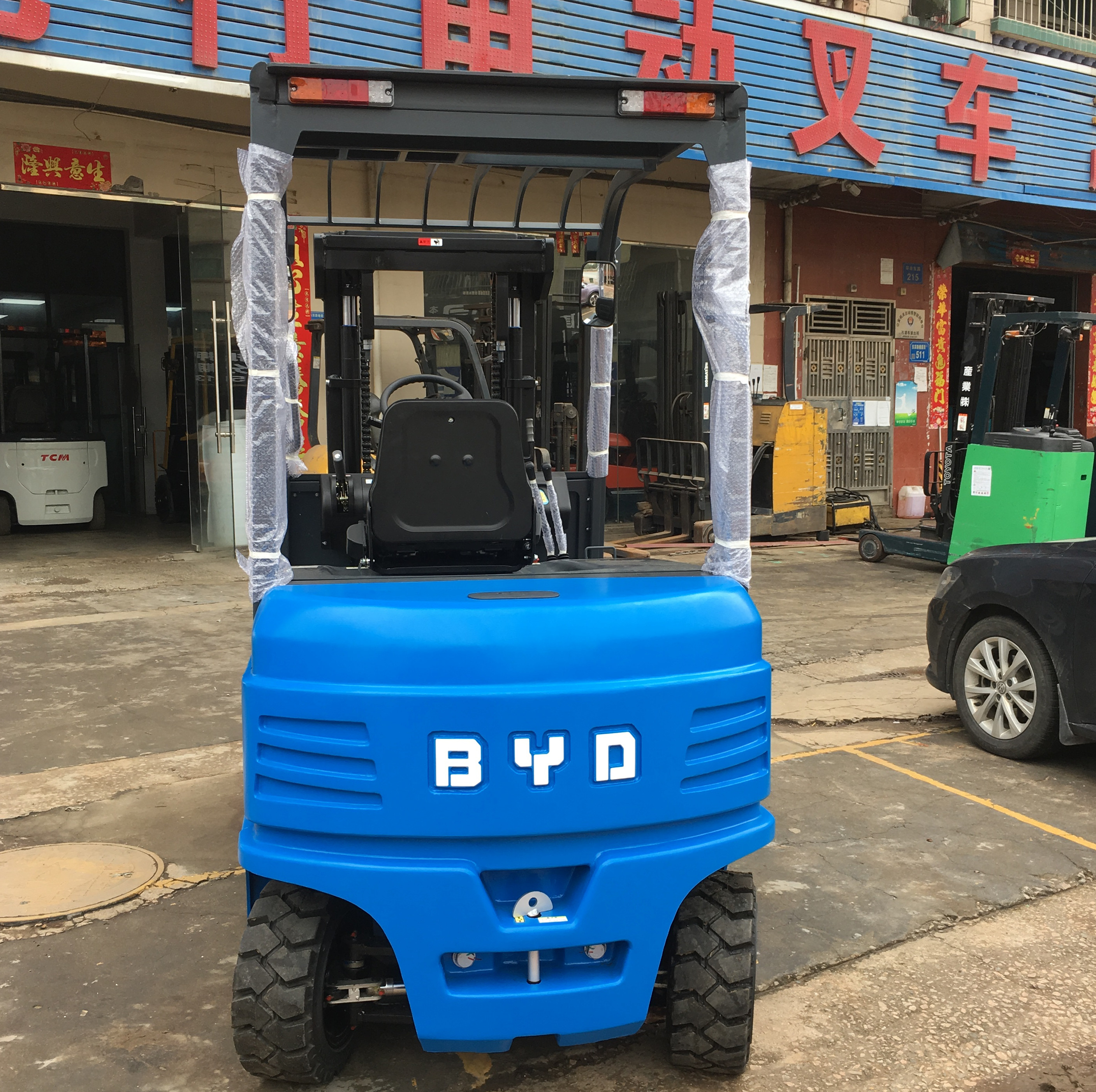 電池電動(dòng)叉車圖片/電池電動(dòng)叉車樣板圖 (2)