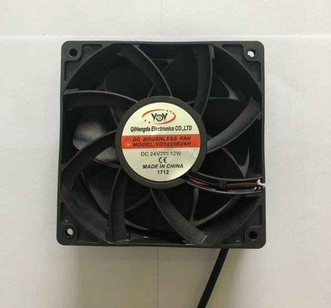 12038大風(fēng)量風(fēng)扇 大風(fēng)量工業(yè)排風(fēng)扇 低噪音大風(fēng)量風(fēng)扇圖片