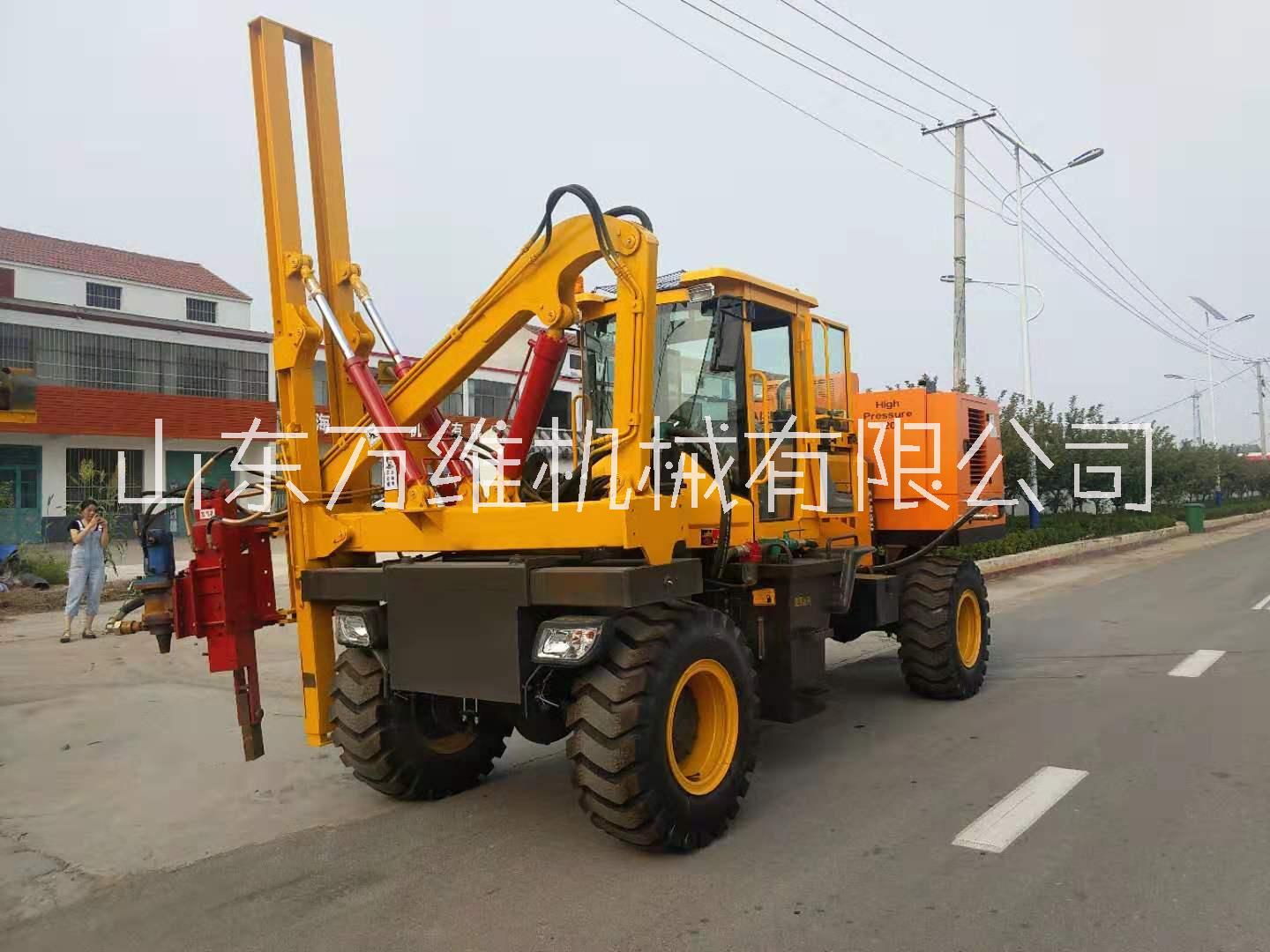 高速護(hù)欄打樁機(jī)圖片/高速護(hù)欄打樁機(jī)樣板圖 (2)