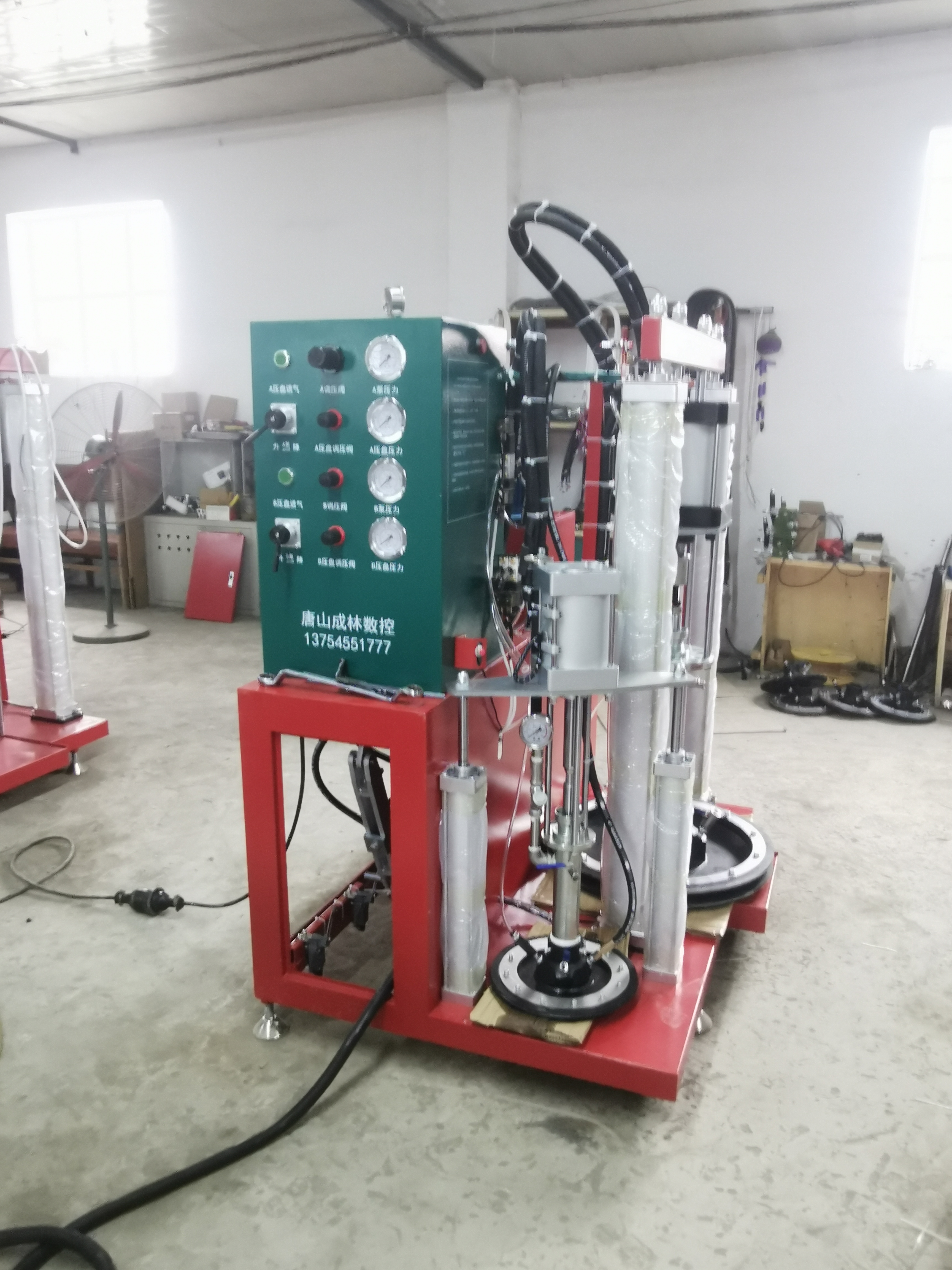玻璃自動(dòng)打膠機(jī)圖片/玻璃自動(dòng)打膠機(jī)樣板圖 (2)