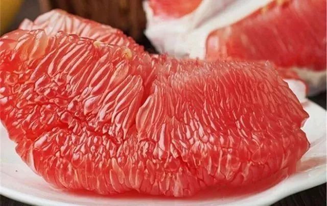 玉林產(chǎn)泰國紅寶石柚子苗簡介圖片