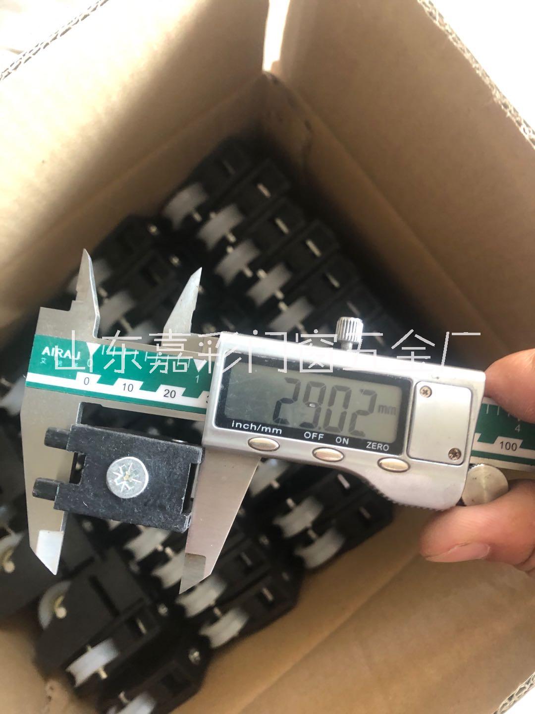 門窗滑輪價格圖片