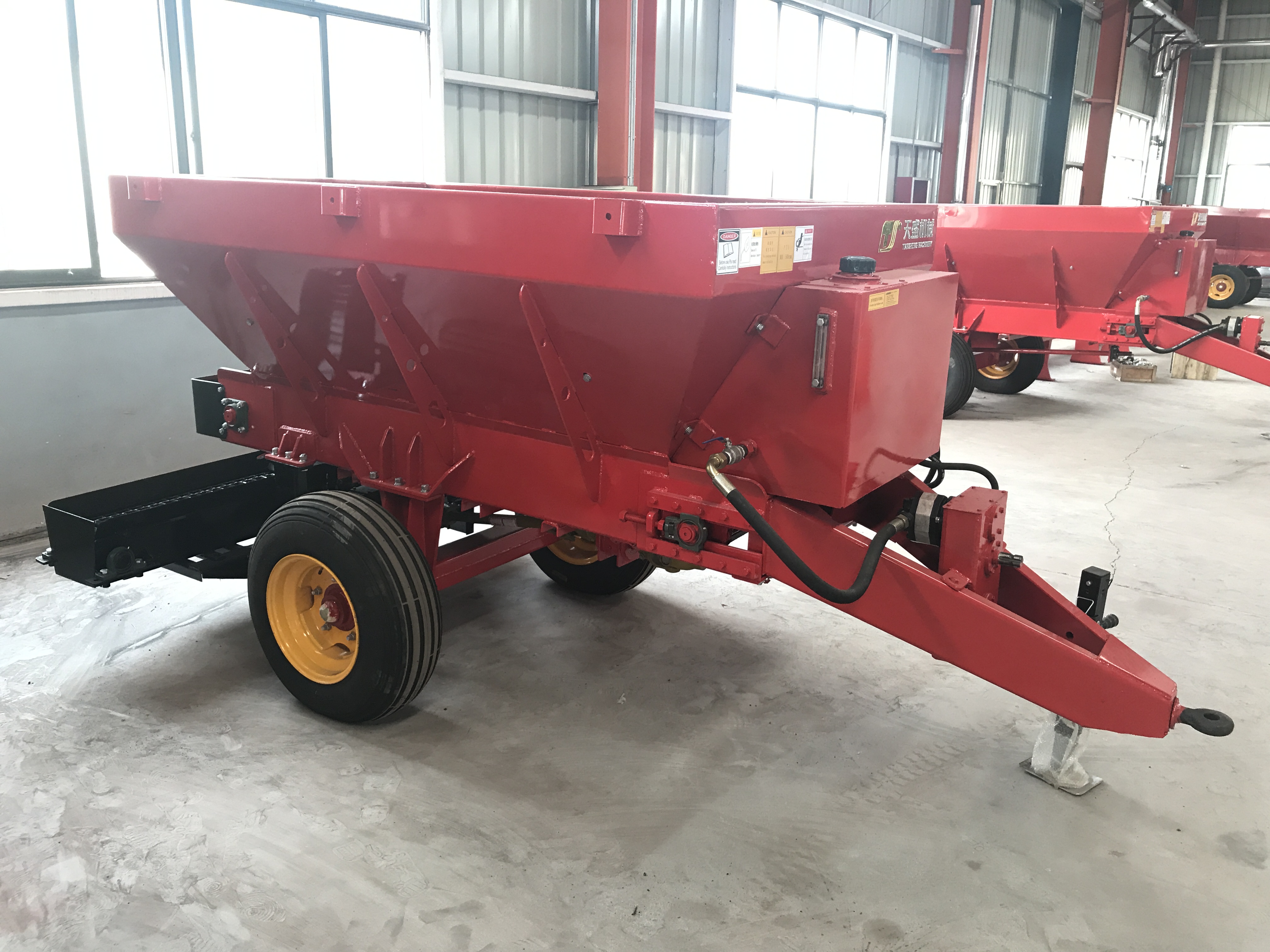 桃園果樹開溝施肥回填一體機(jī)