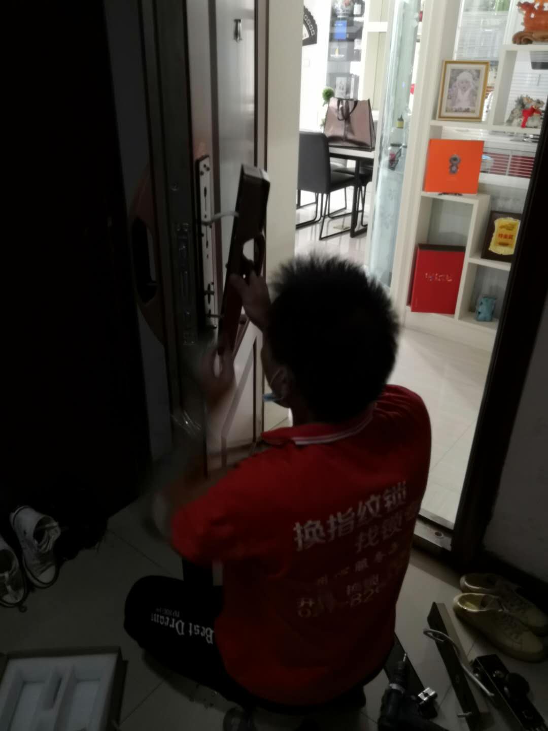 水果湖漢街萬達(dá)附近配汽車鑰匙遙控