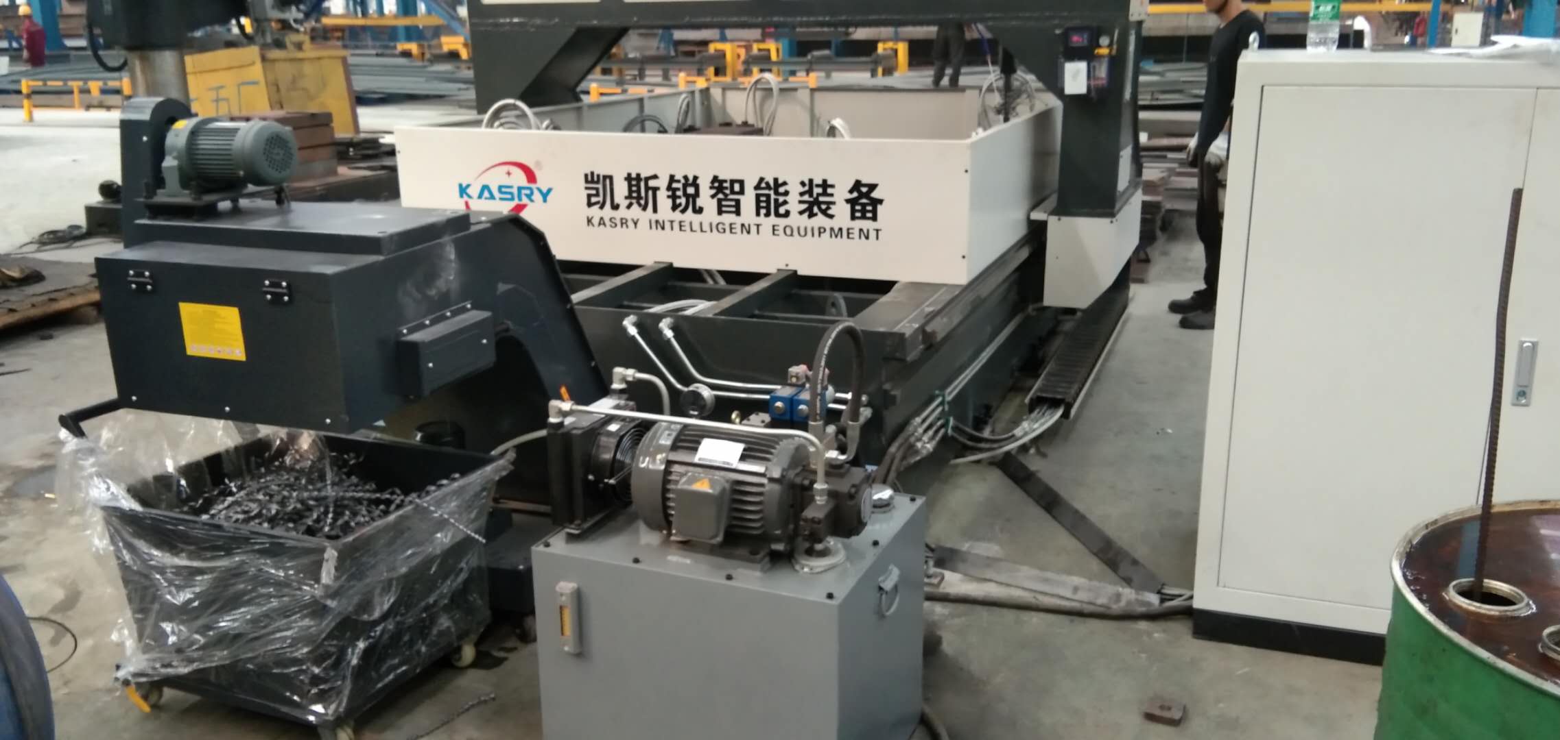 平板數(shù)控鉆床圖片