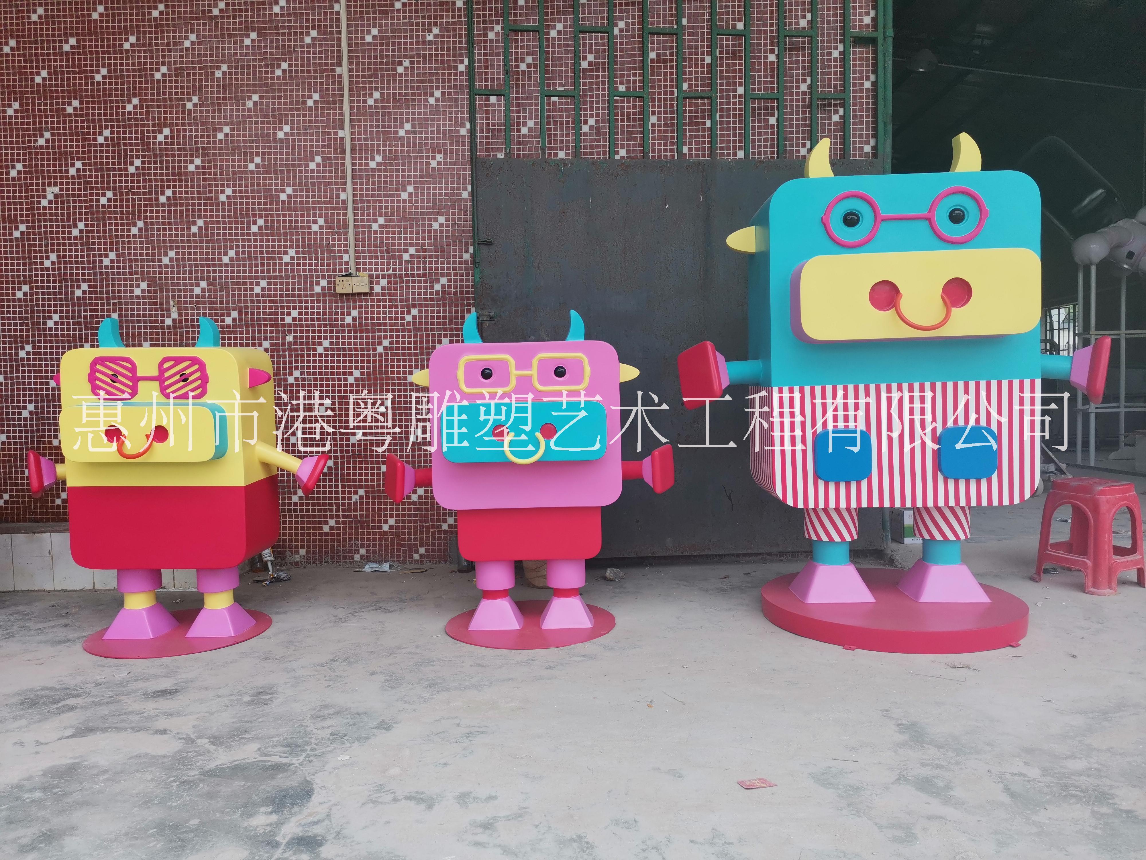 彩繪玻璃鋼牛年卡通雕塑圖片/彩繪玻璃鋼牛年卡通雕塑樣板圖 (3)