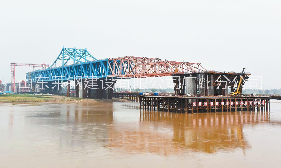 鋼箱梁頂推圖片/鋼箱梁頂推樣板圖 (3)