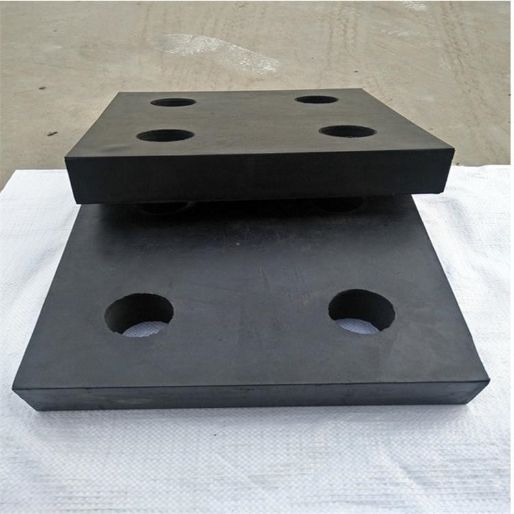 網(wǎng)架節(jié)點橡膠支座廠家，鋼板夾層橡膠墊塊，螺栓錨固橡膠支座