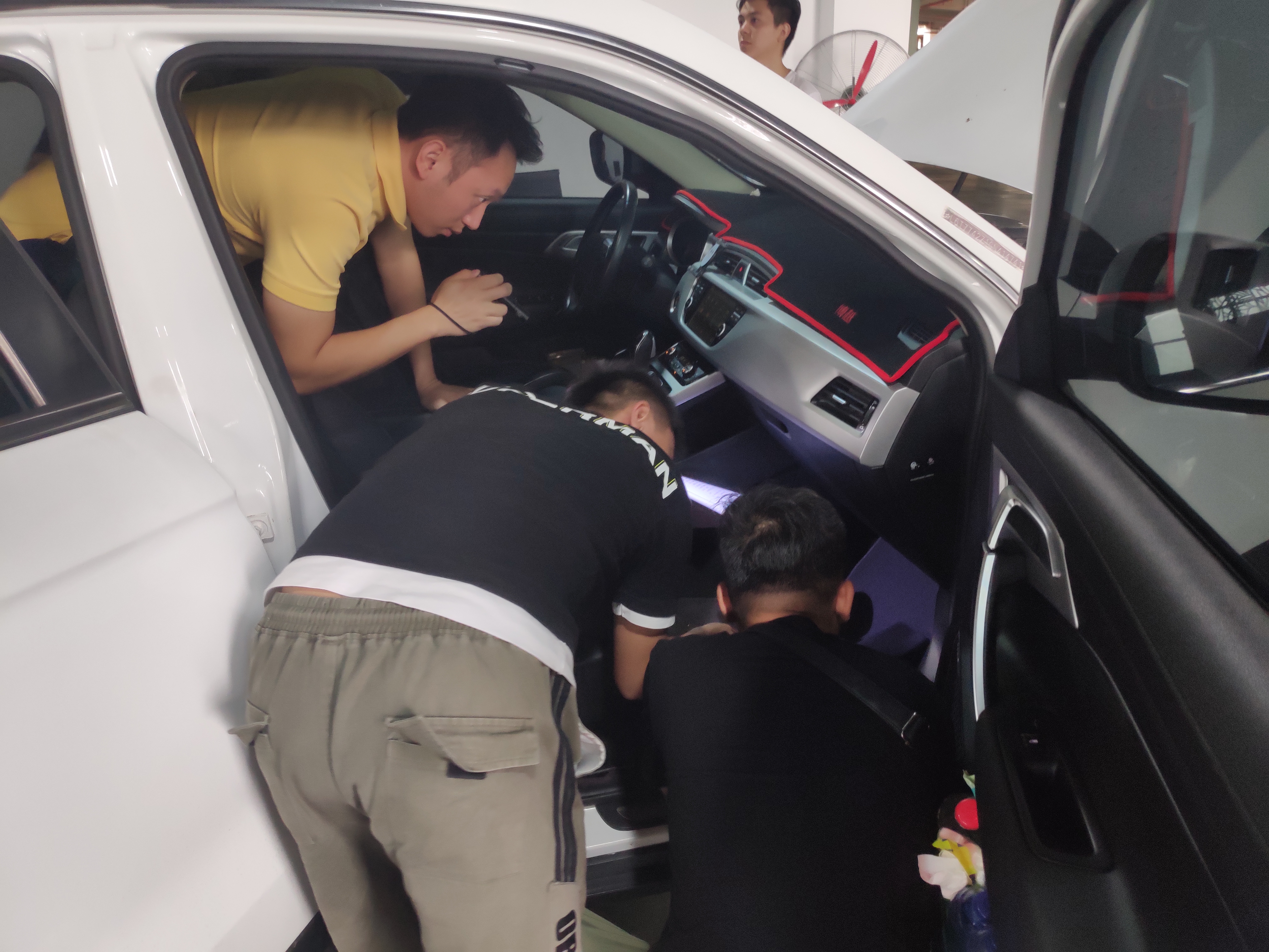 二手車評估師圖片/二手車評估師樣板圖 (4)