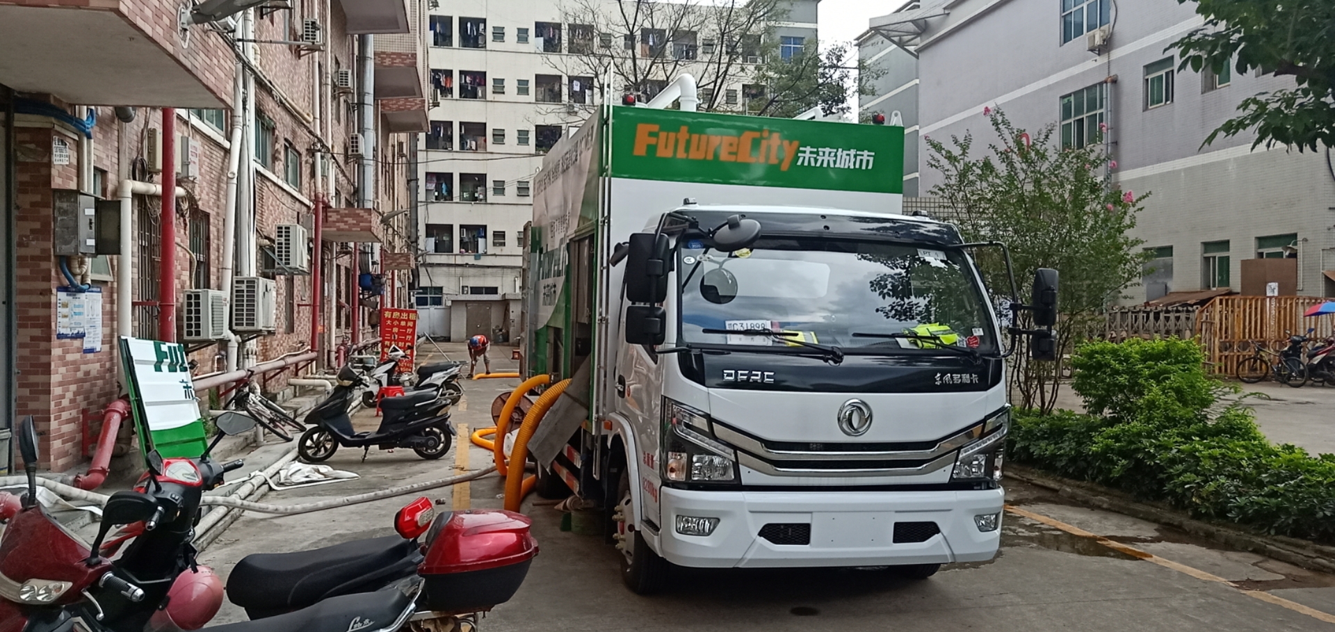 新型环保化粪池清理车,净化粪便化粪池清理车