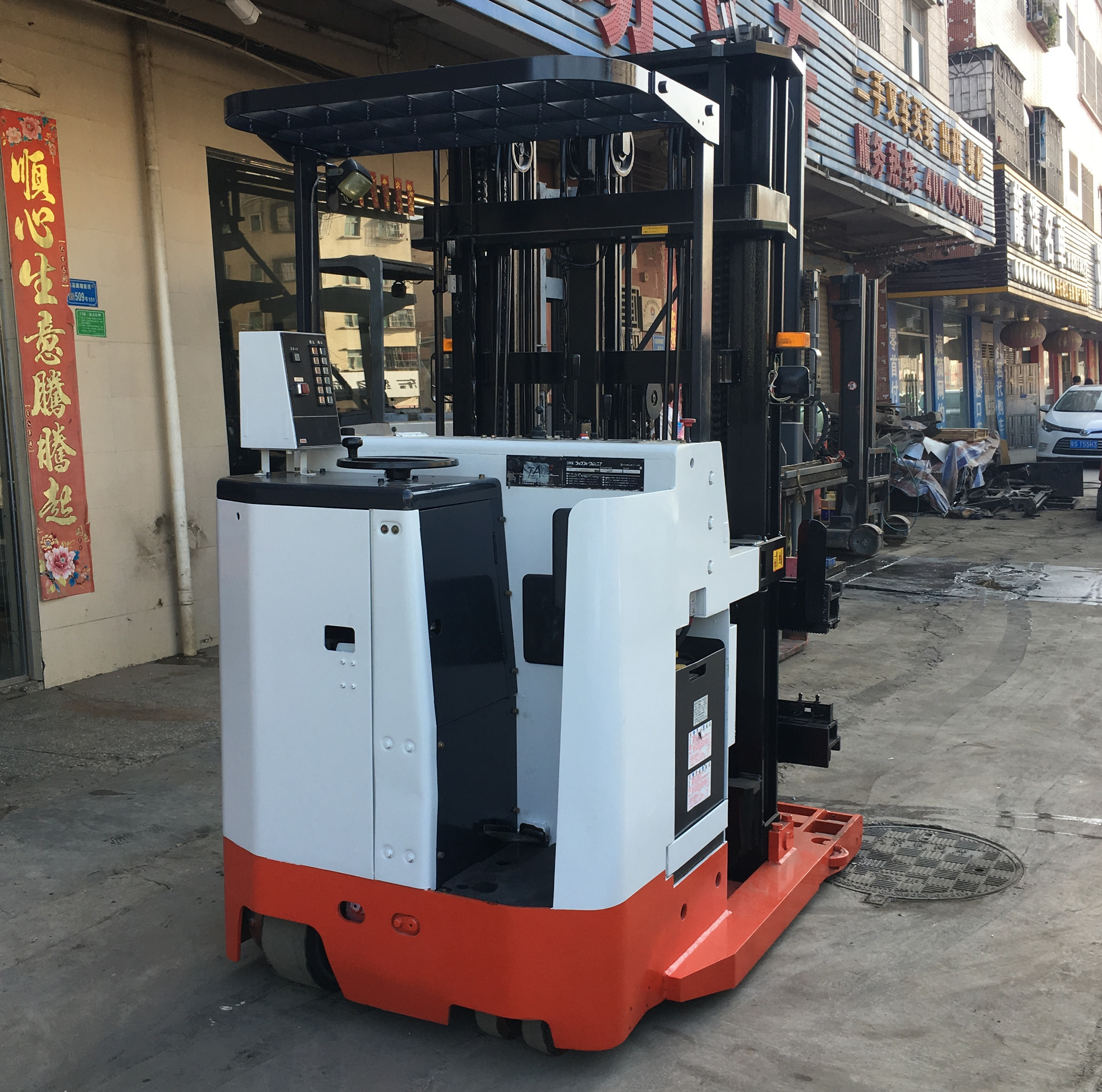 升高7.5米三向叉車圖片/升高7.5米三向叉車樣板圖 (4)