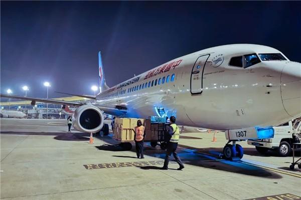 成都國際快遞出口 UPS國際快遞 成都承接粉末國際快遞