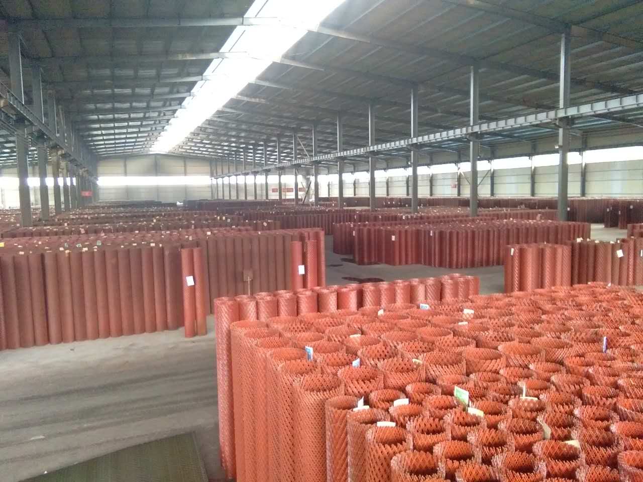 現(xiàn)貨供應(yīng)鋼板網(wǎng) 菱形沖孔網(wǎng)圖片/現(xiàn)貨供應(yīng)鋼板網(wǎng) 菱形沖孔網(wǎng)樣板圖 (1)