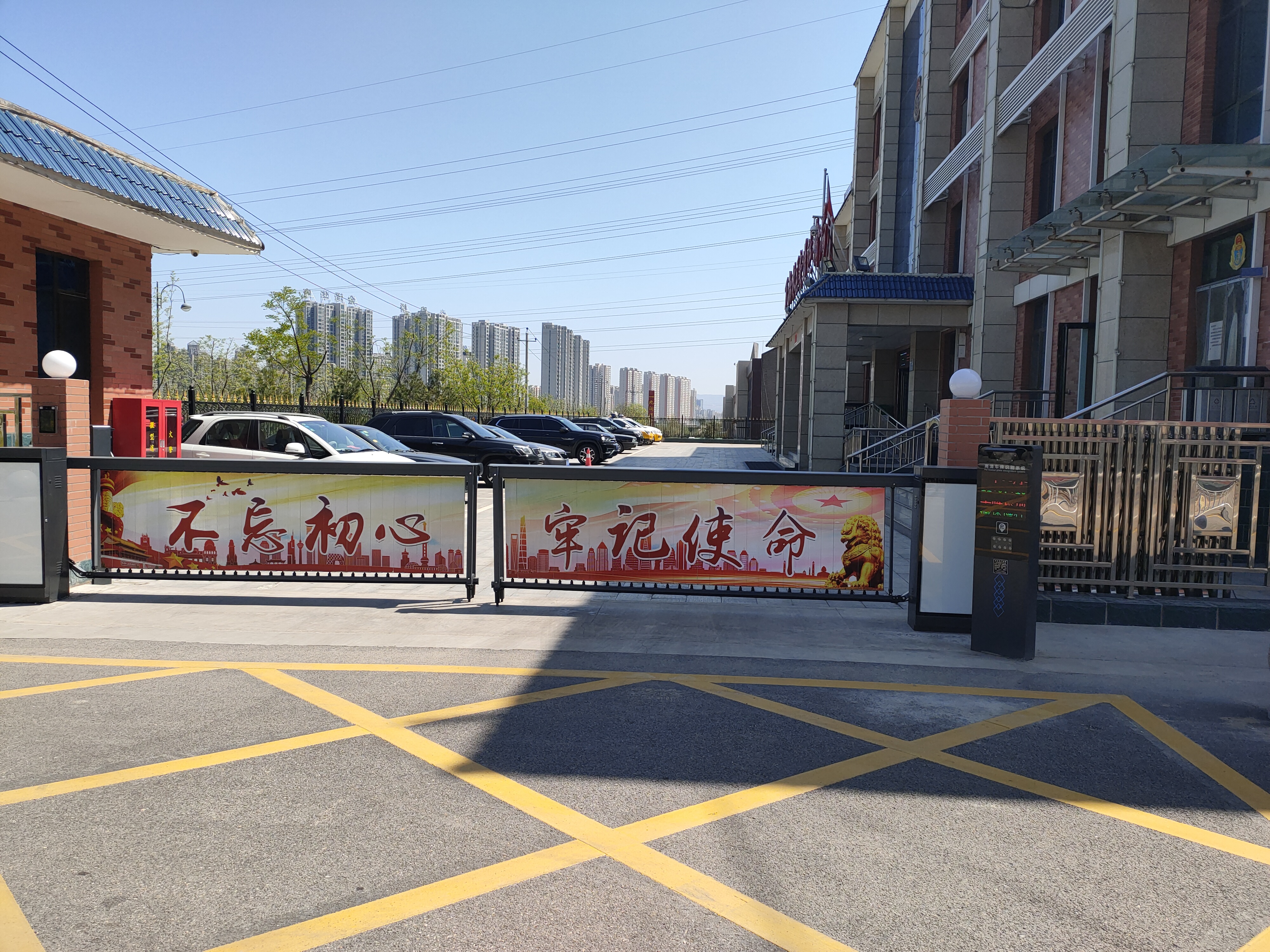 車牌識別管理系統(tǒng)圖片/車牌識別管理系統(tǒng)樣板圖 (1)