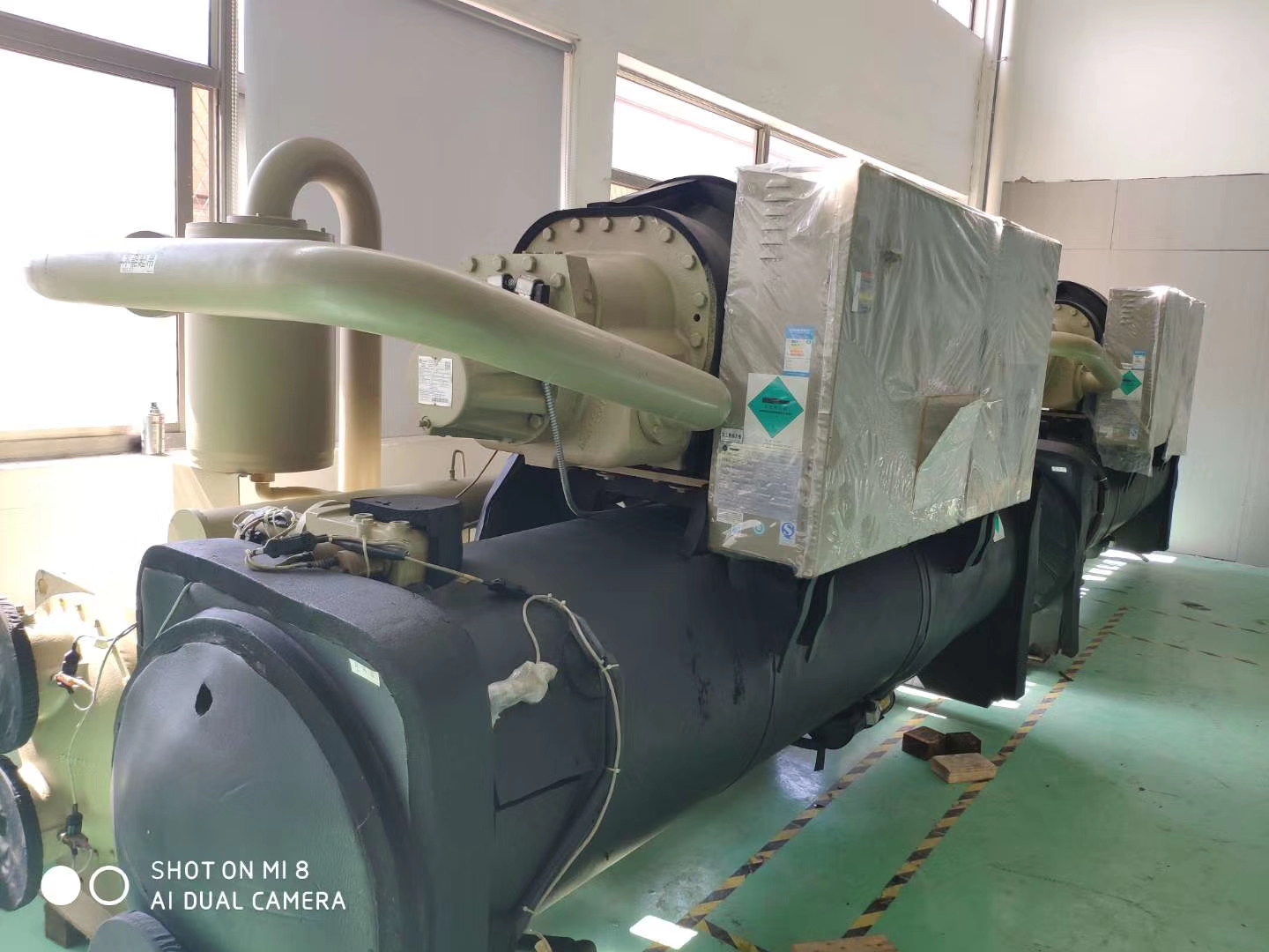 特靈水冷離心式冷水機(jī)組圖片