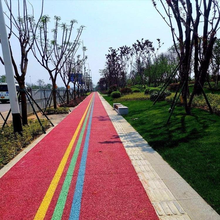 學(xué)校透水地坪 彩色透水路面道路 無(wú)砂透水混凝土 廠(chǎng)家