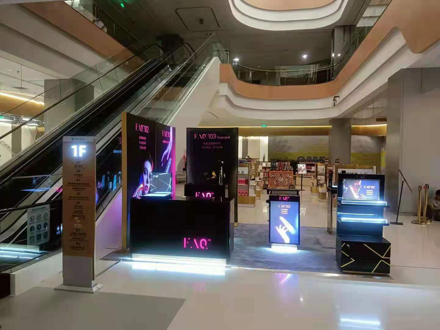 定做化妝品展柜圖片/定做化妝品展柜樣板圖 (4)