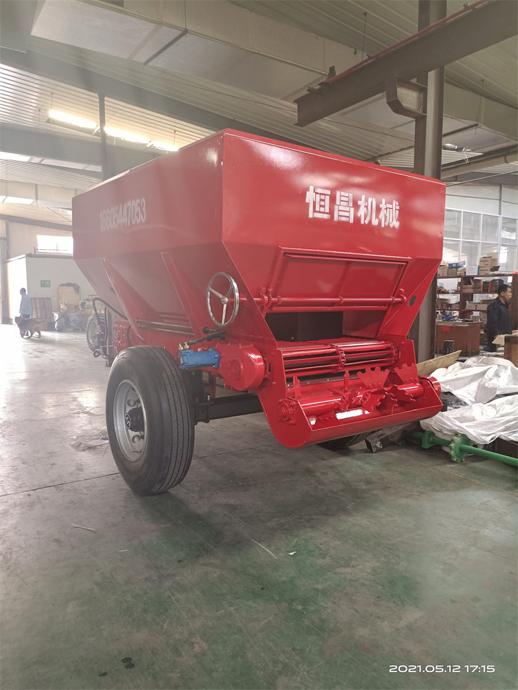 牽引式撒肥車(chē)  撒糞車(chē)圖片/牽引式撒肥車(chē)  撒糞車(chē)樣板圖 (1)