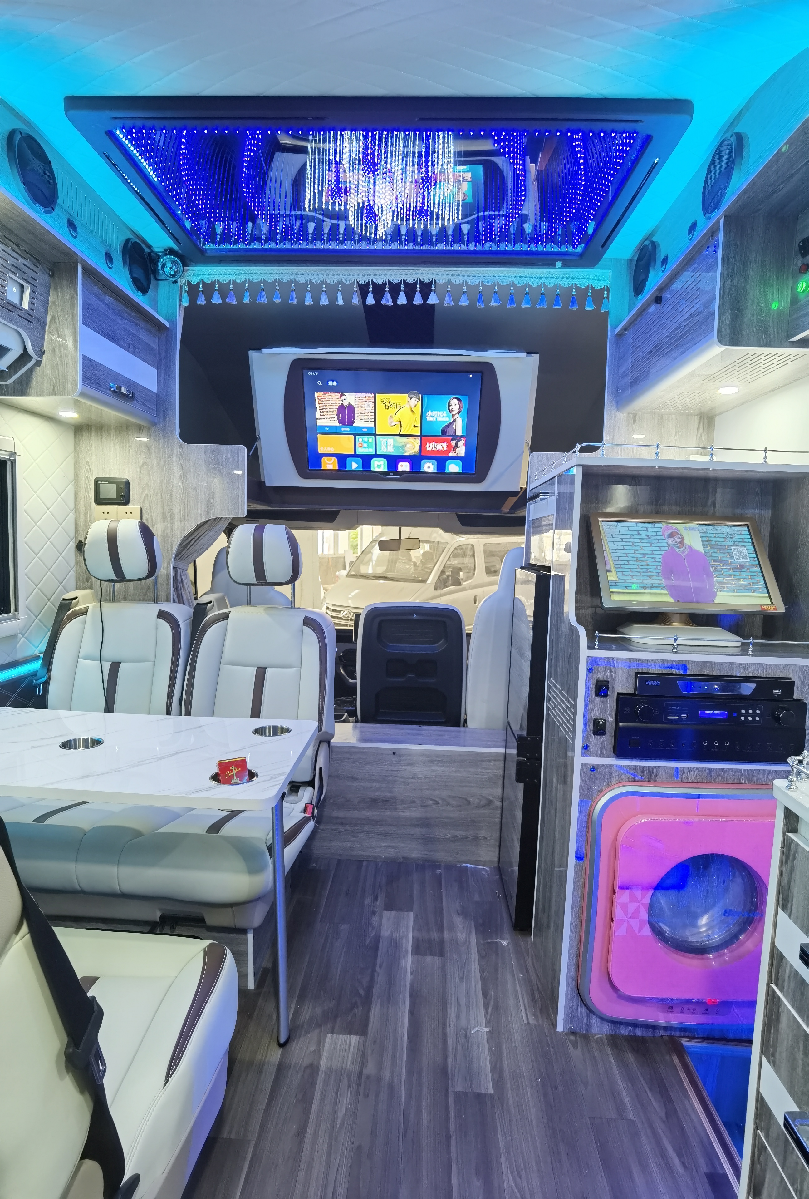 上汽躍進H500房車供應(yīng)商圖片