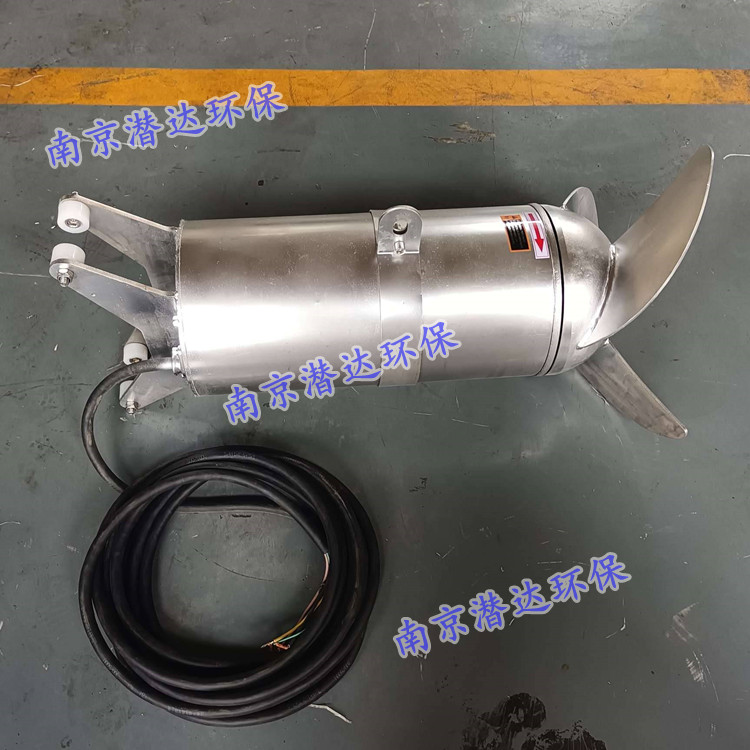 潛水?dāng)嚢铏C圖片/潛水?dāng)嚢铏C樣板圖 (2)