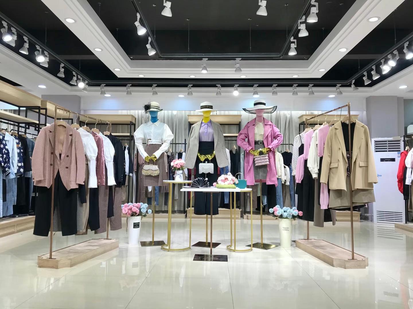 迪卡軒2021秋國(guó)內(nèi)一二線品牌撤柜女裝一手貨源進(jìn)貨渠道