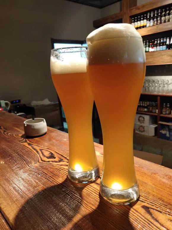 山東豪魯300L啤酒屋鮮啤釀造設(shè)圖片/山東豪魯300L啤酒屋鮮啤釀造設(shè)樣板圖 (4)
