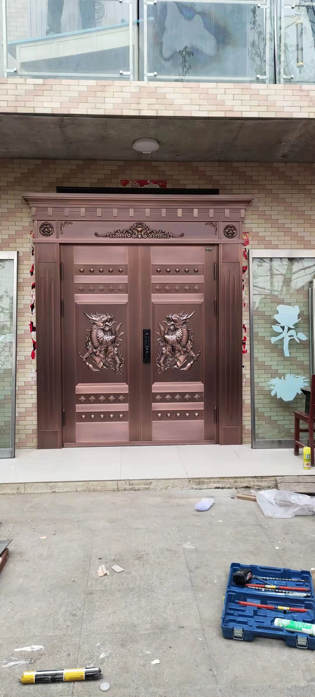 西安鑄鋁銅門價(jià)格 銅門與鑄鋁門的區(qū)別