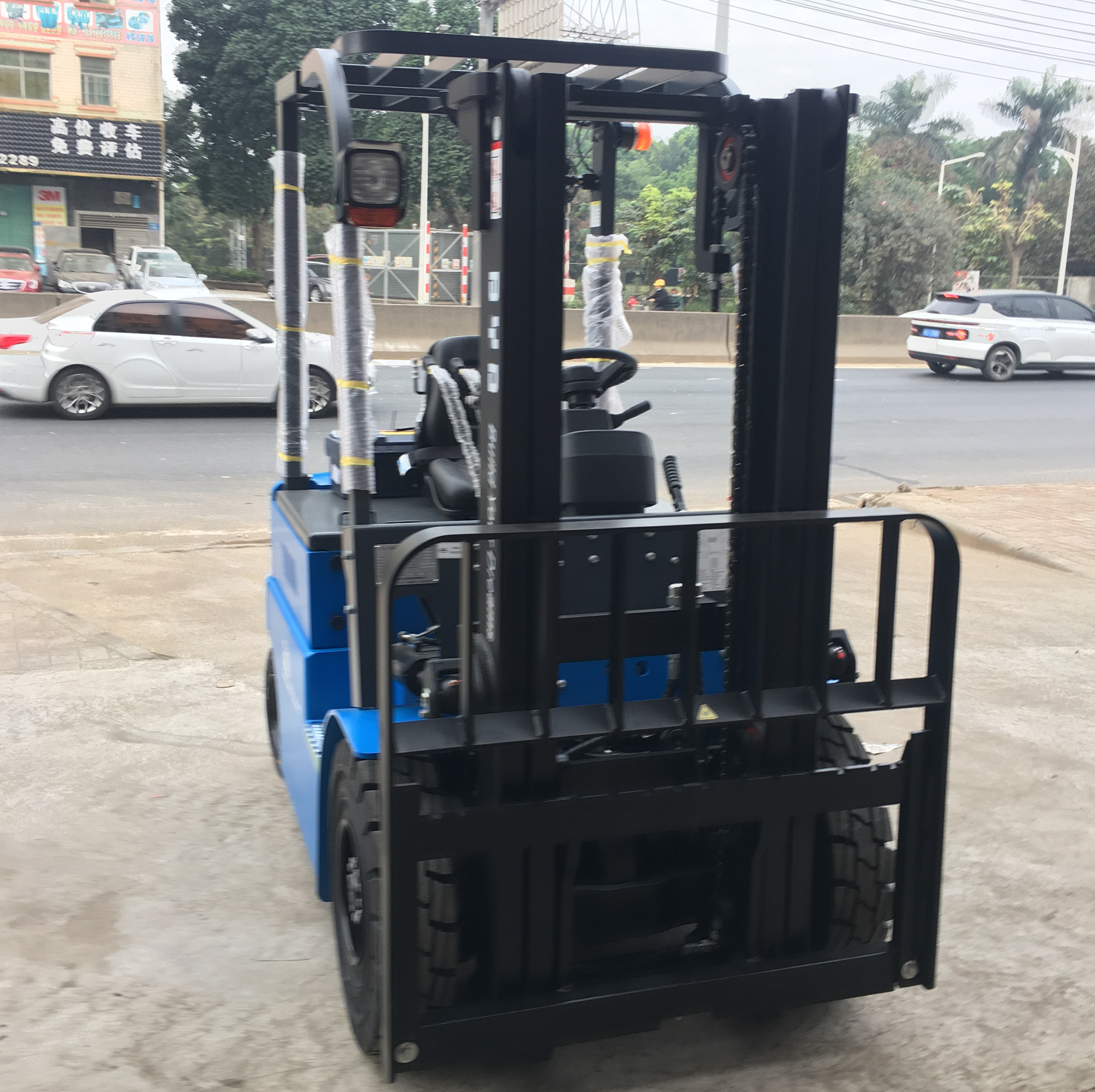 3噸鋰電叉車圖片/3噸鋰電叉車樣板圖 (4)