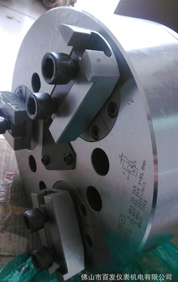 廣東熱銷供應(yīng)三爪電動(dòng)卡盤 高精度電動(dòng)卡盤 中式氣動(dòng)三爪卡盤定做