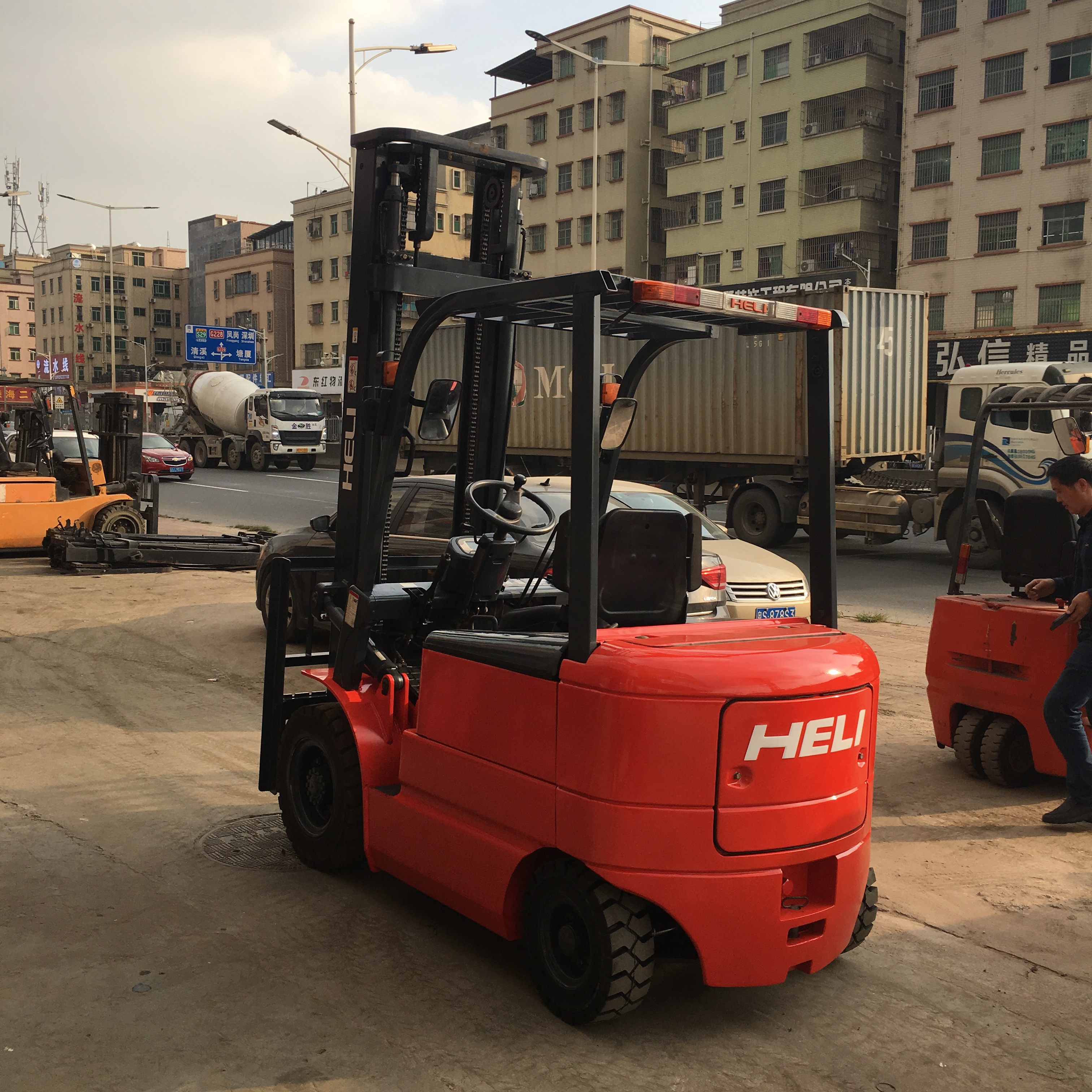 2噸合力電動(dòng)叉車(chē)圖片/2噸合力電動(dòng)叉車(chē)樣板圖 (4)