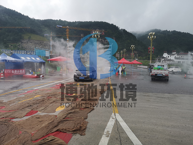 高速路口車輛水霧消毒圖片/高速路口車輛水霧消毒樣板圖 (1)