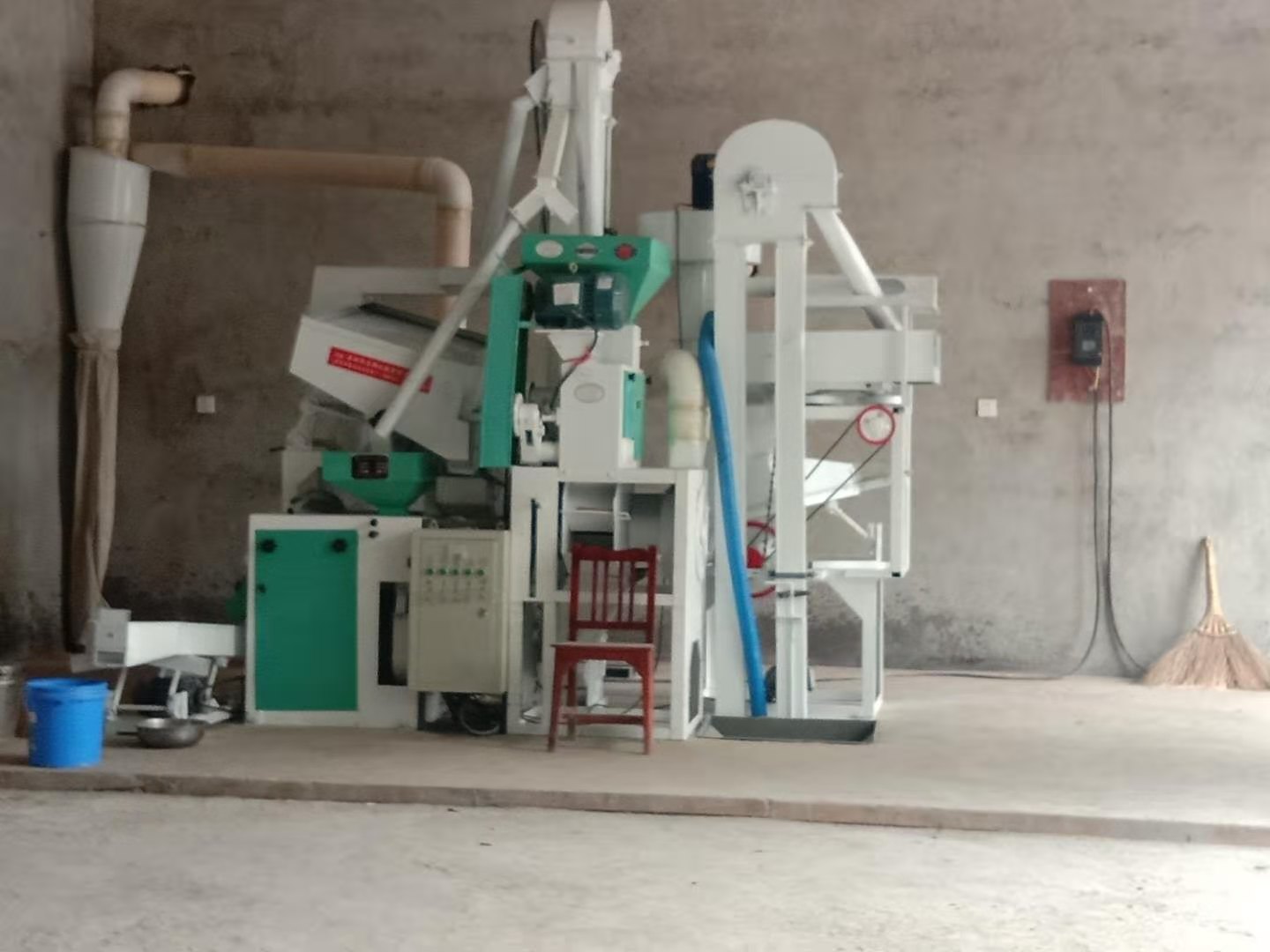 【好口碑】碾米機(jī)廠家_供貨商_報(bào)價(jià)_價(jià)格_批發(fā)價(jià)格【廣漢市洪蜀科技有限公司】