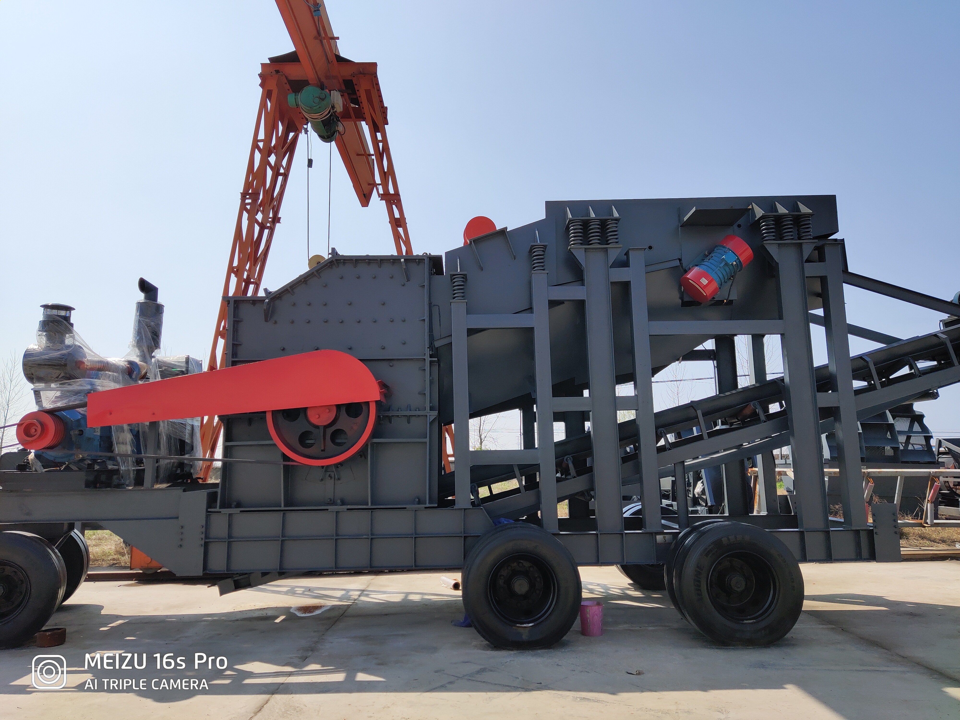 湖北移動制沙機廠家-移動制沙機價錢-移動制沙機直銷【湖北華典機械設(shè)備有限公司】 沖擊式制砂機