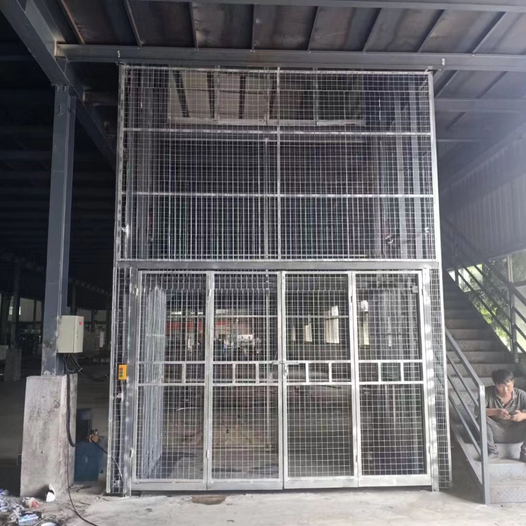 液壓式升降機(jī)圖片