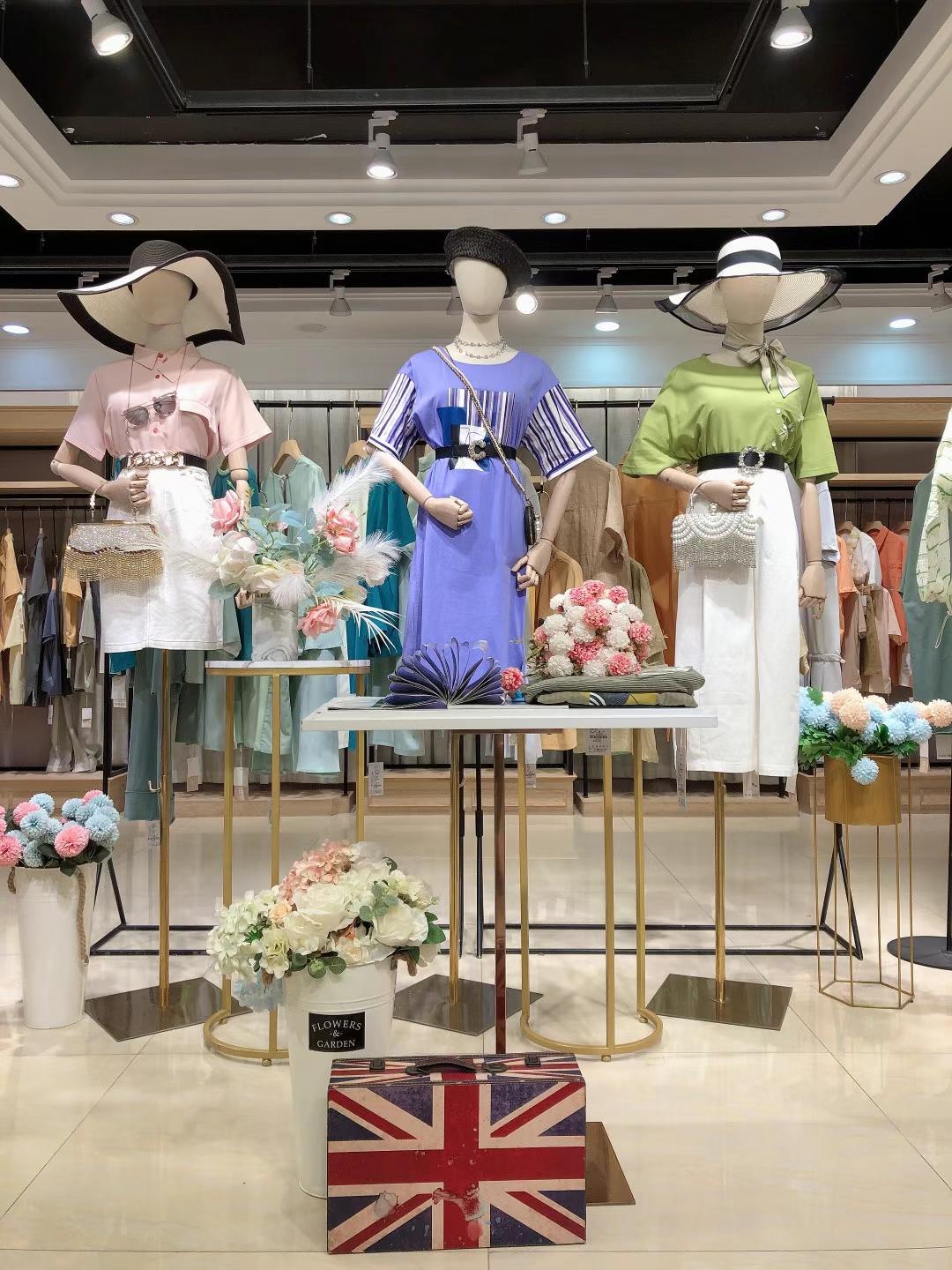 品牌 納爾布&苒默 2022 夏品牌女裝折扣尾貨直播供應(yīng)商