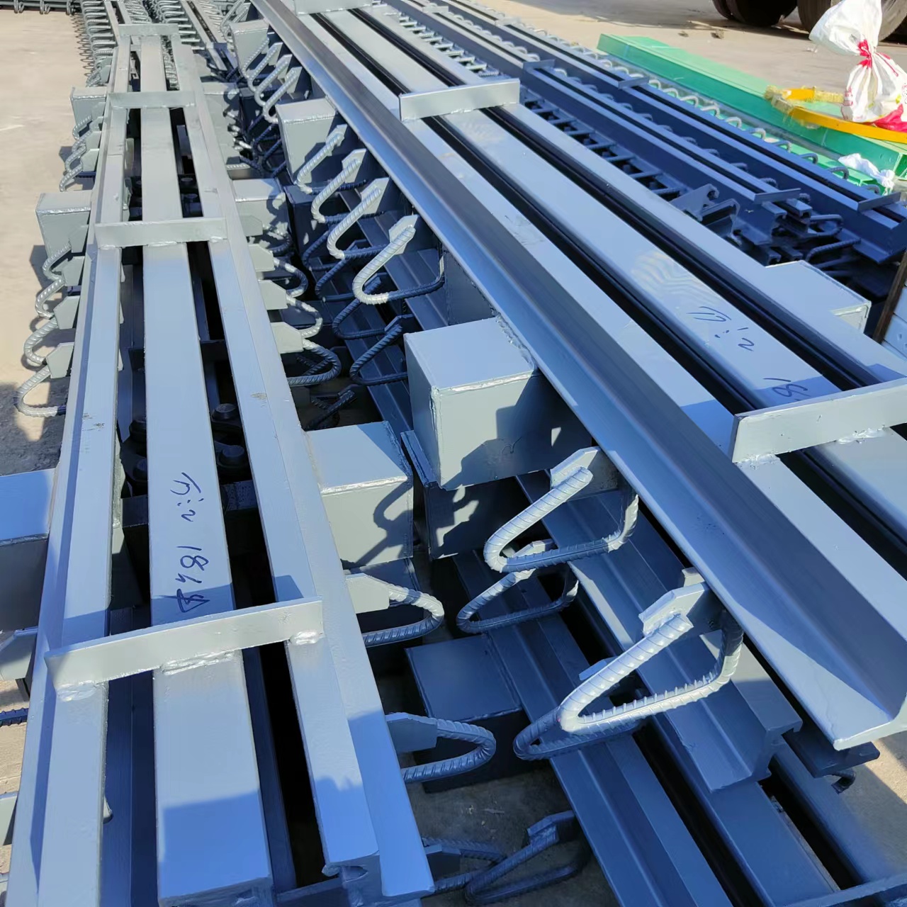 鋼板伸縮縫圖片/鋼板伸縮縫樣板圖 (4)