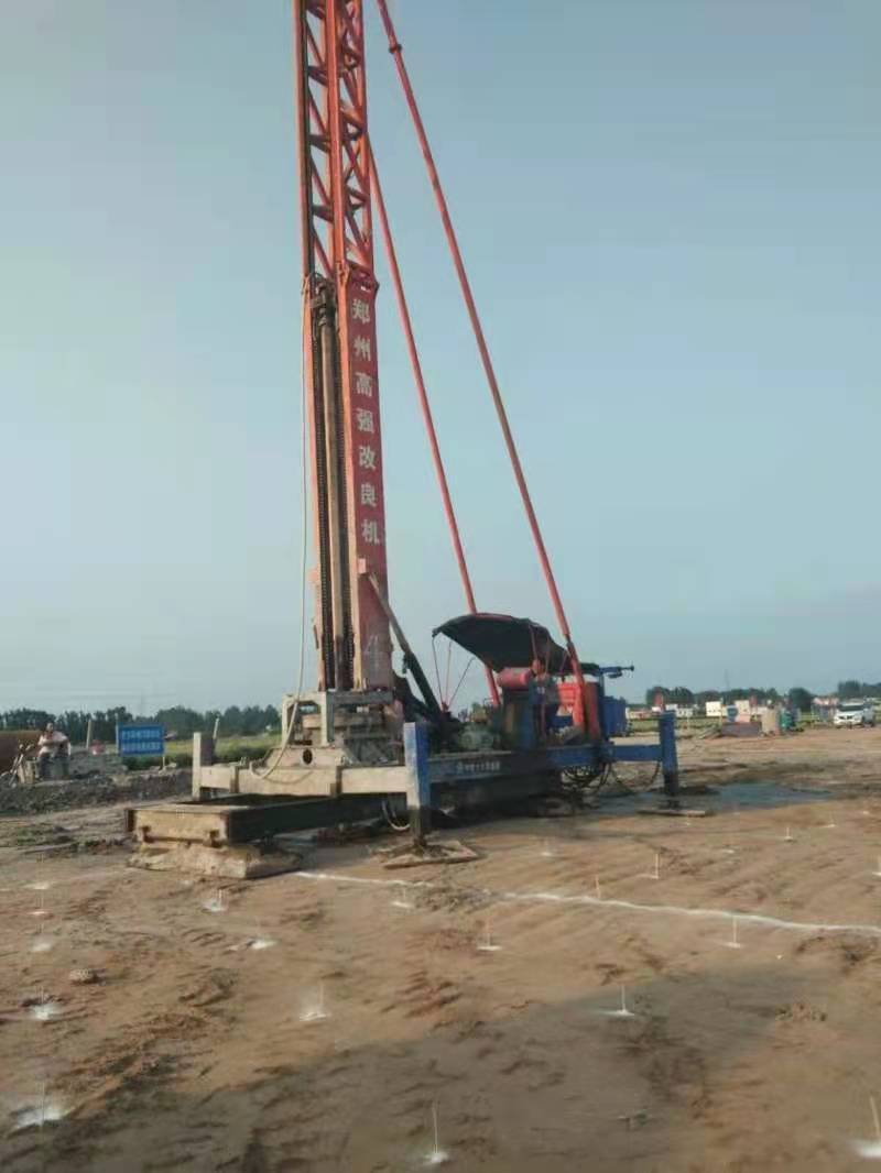 山東濰坊青島水泥攪拌樁機(jī)施工租賃路橋軟基處理加固